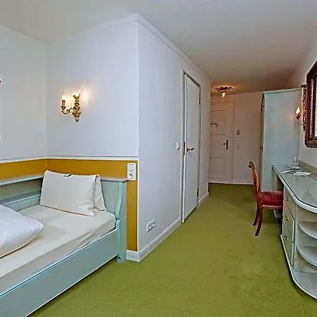 Rex Hotel