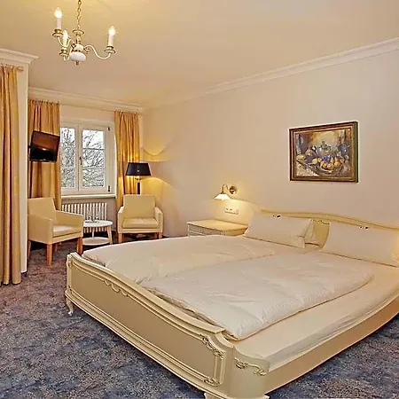 Hotel Rex *